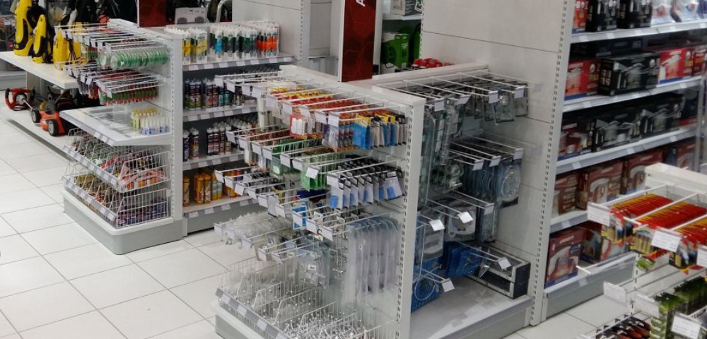 Projeto realizado junto a empresa Joca Materiais de Construção na cidade de Pomerode que inclui: estrutura de gôndolas para exposição das mercadorias, entrega e montagem no estabelecimento dentro do prazo estipulado no contrato.