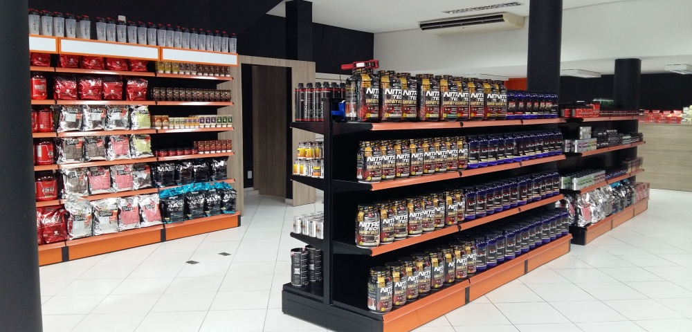 Grand Shape Suplementos e Acessórios de Brusque, abriu sua nova loja, e a Tubomar realizou junto com a equipe da Grand Shape o projeto ideal para a sua nova loja, gôndolas com acabamento de altíssima qualidade.